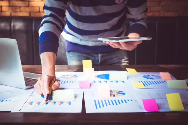 Curso Gráfico de Dispersão e Correlação de Dados